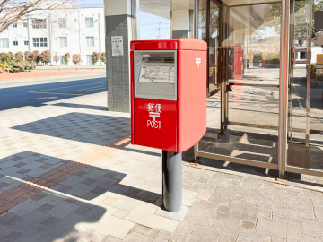 郵便ポストの写真